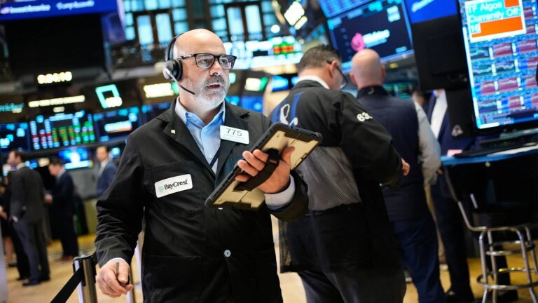 Trump’s delay on Strait of Hormuz deadline fails to boost Wall Street