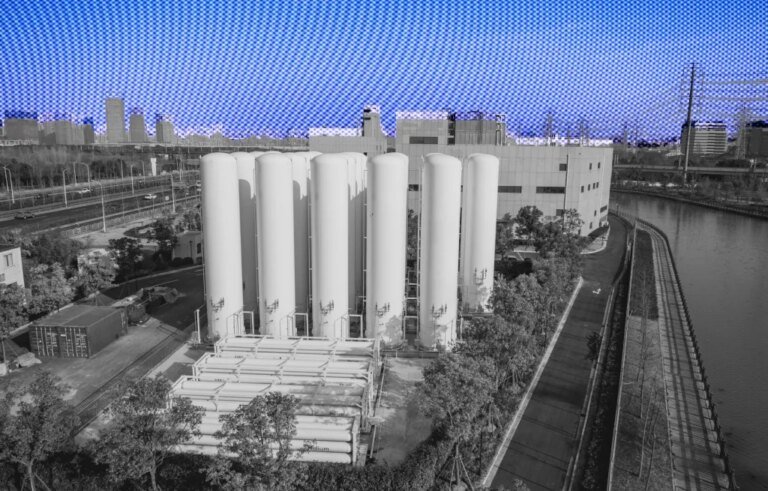 A Helium Shortage Is Threatening Global Chip Industry Production