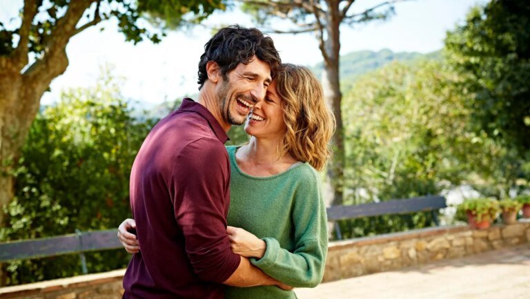 4 ‘Weird’ Rituals Of Truly In-Love Couples, By A Psychologist