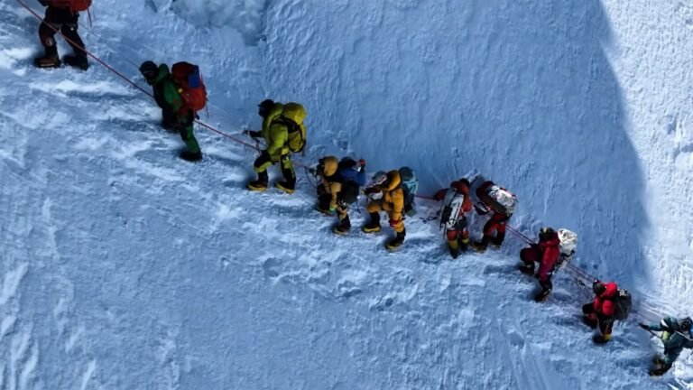 Two Climbers Died on Mount Everest After Reaching the Top