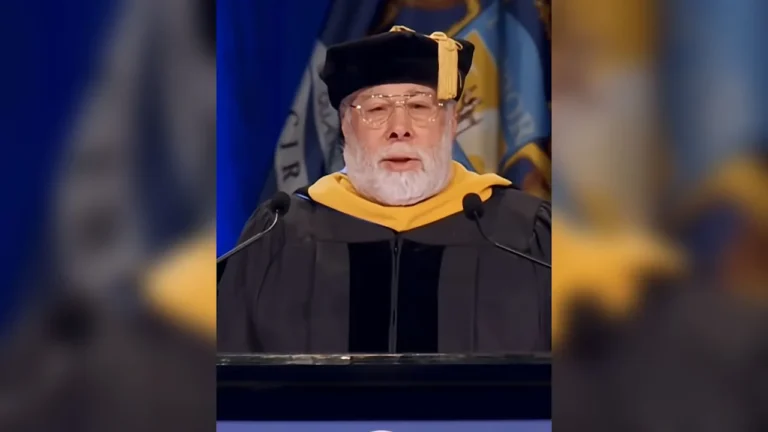 This sentence about AI got Apple cofounder Steve Wozniak applause—not boos—for his commencement speech
