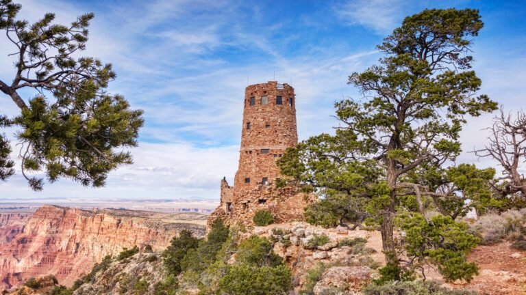 Grand Canyon Authorities Searching for Tourist Who Damaged Hopi Artifact