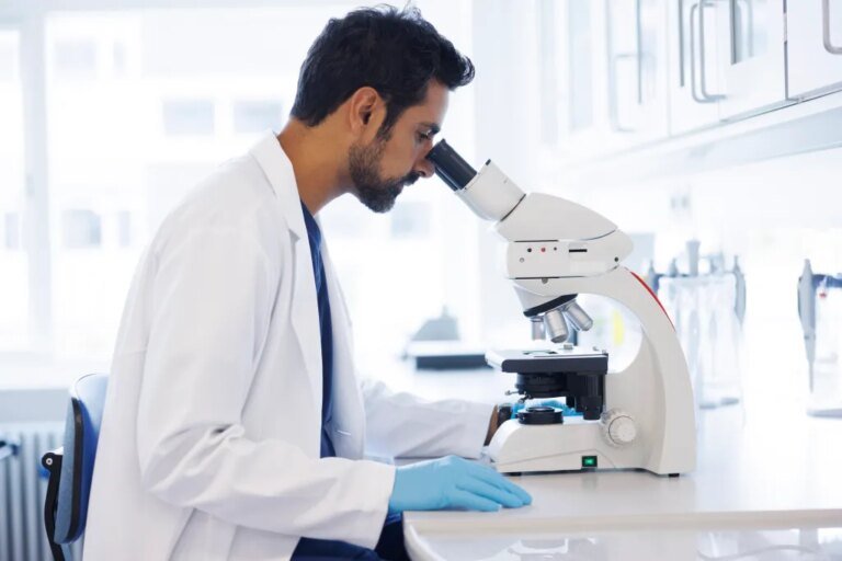 AI Designed 16 New Viruses Not Found in Nature for the First Time