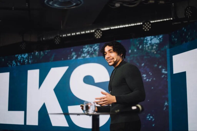 Your Book or Keynote May Not Pay Much — But Here’s How to Tell If It’s Winning You Better Clients