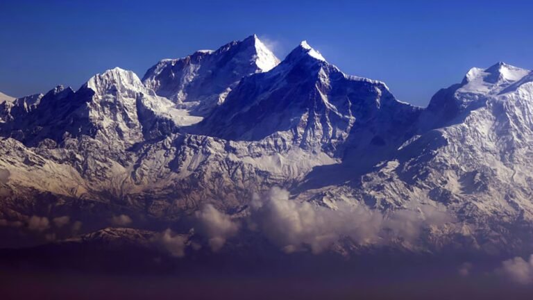 There’s Been Another Deadly Avalanche on a Himalayan Peak