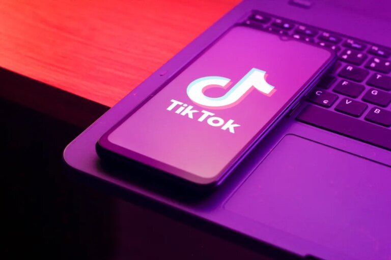 TikTokers Make Up to $6,000 a Month Posting Sneaky Ads